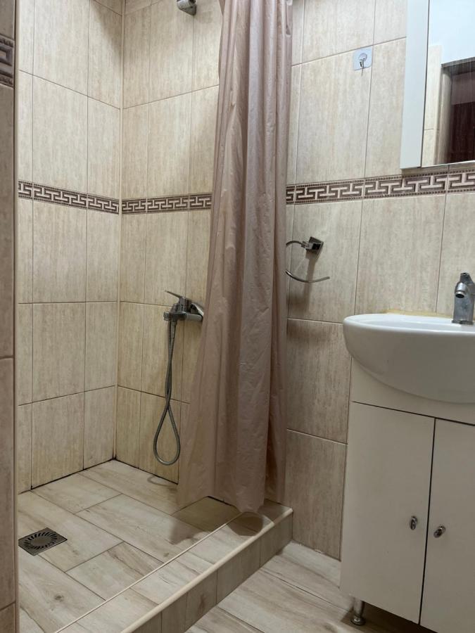 Apartmán Apart Uta3 Arad Exteriér fotografie