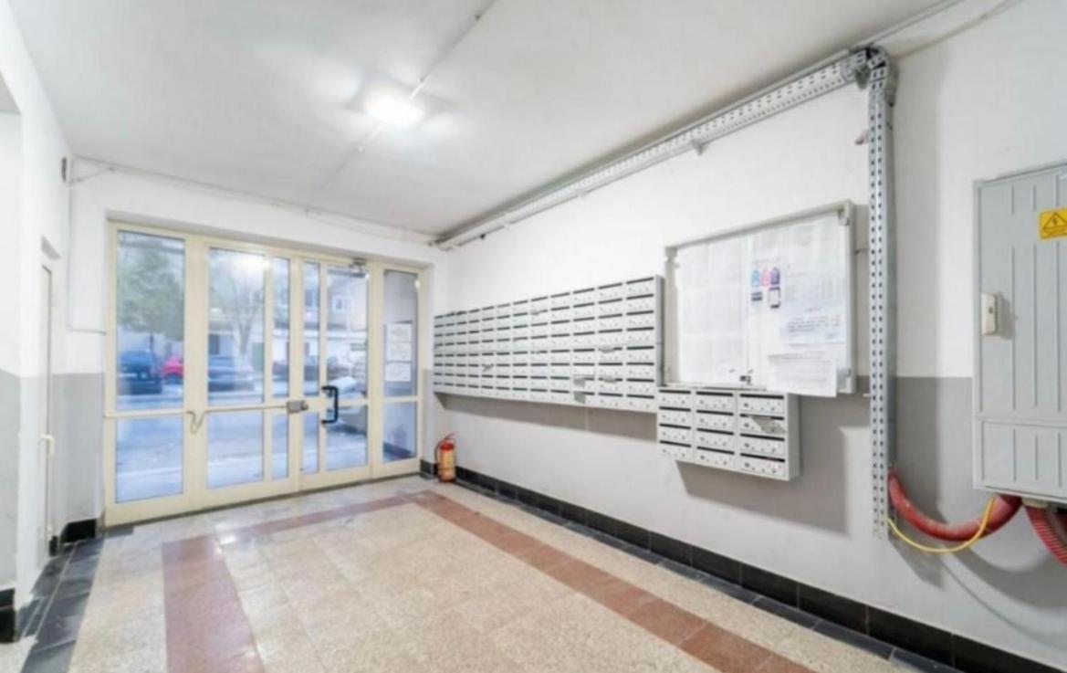 Apartmán Apart Uta3 Arad Exteriér fotografie